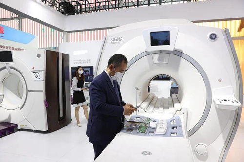 北京經(jīng)開區(qū)醫(yī)企閃耀服貿(mào)會 新產(chǎn)品引關(guān)注，現(xiàn)場簽約拓未來